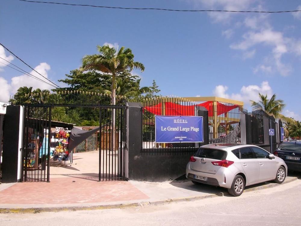 Le Grand Large Plage Sainte-Anne  Exterior photo